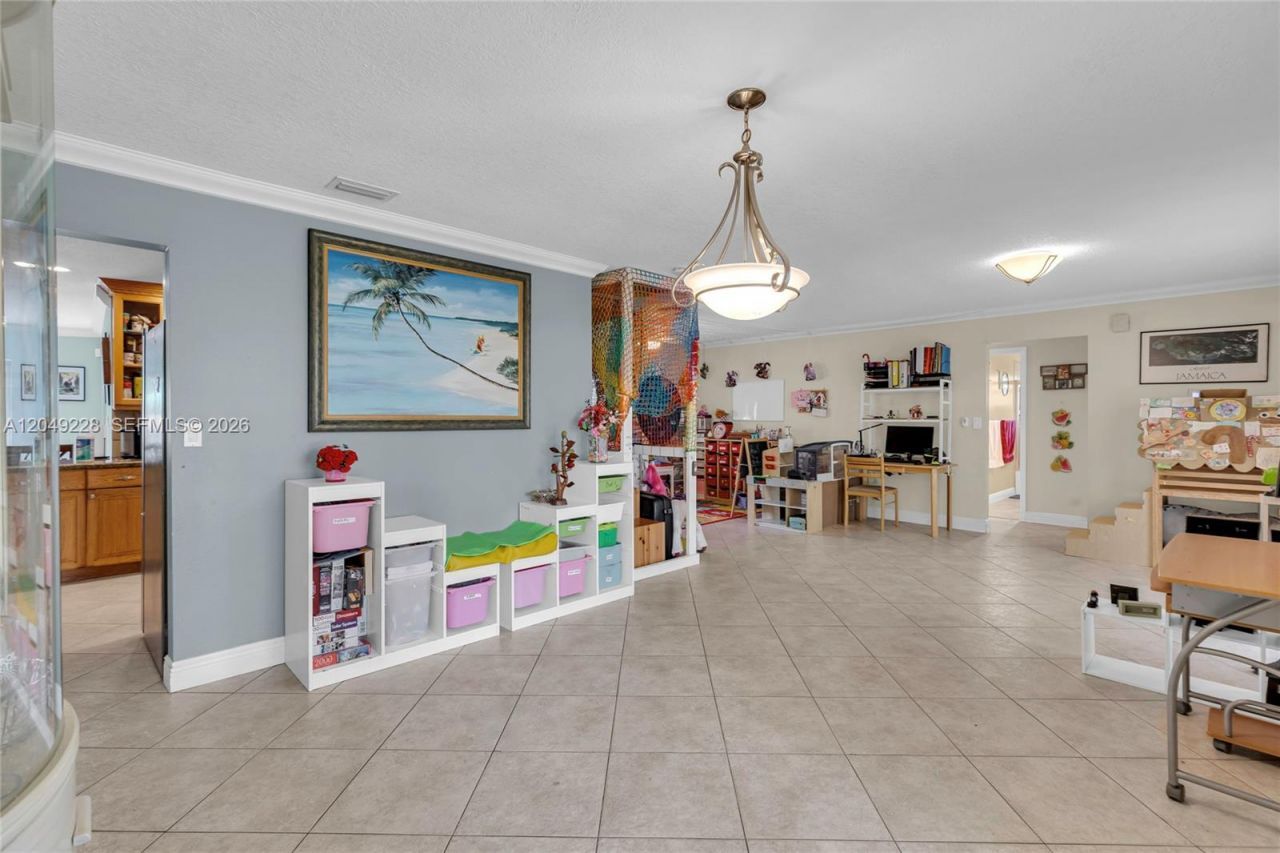 16740 Harbor Ct , Weston, FL 33326 Photo