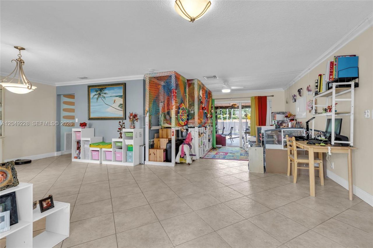 16740 Harbor Ct , Weston, FL 33326 Photo