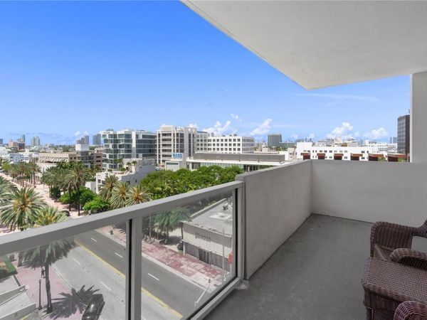 100 Lincoln Rd , Unit 811, Miami Beach, FL 33139