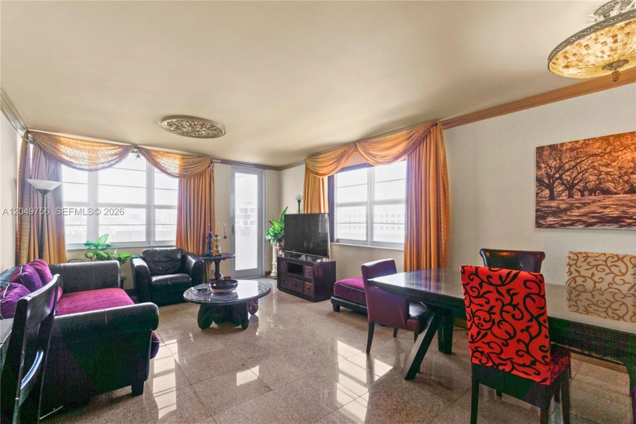 100 Lincoln Rd , Unit 811, Miami Beach, FL 33139 Photo