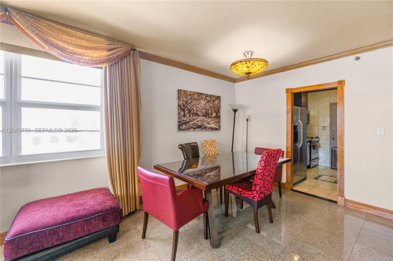 100 Lincoln Rd , Unit 811, Miami Beach, FL 33139 Photo