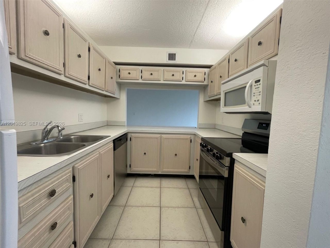 9441 Live Oak Pl , Unit 209, Davie, FL 33324 Photo