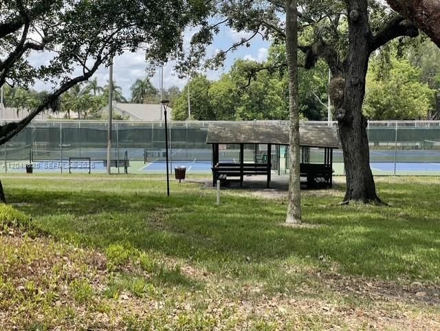9441 Live Oak Pl , Unit 209, Davie, FL 33324 Photo