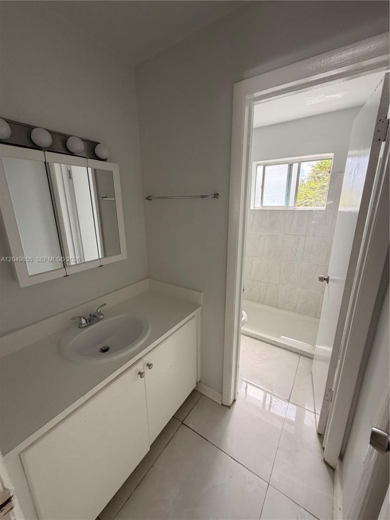1194 NW 19th Ave , Unit 1, Miami, FL 33125 Photo