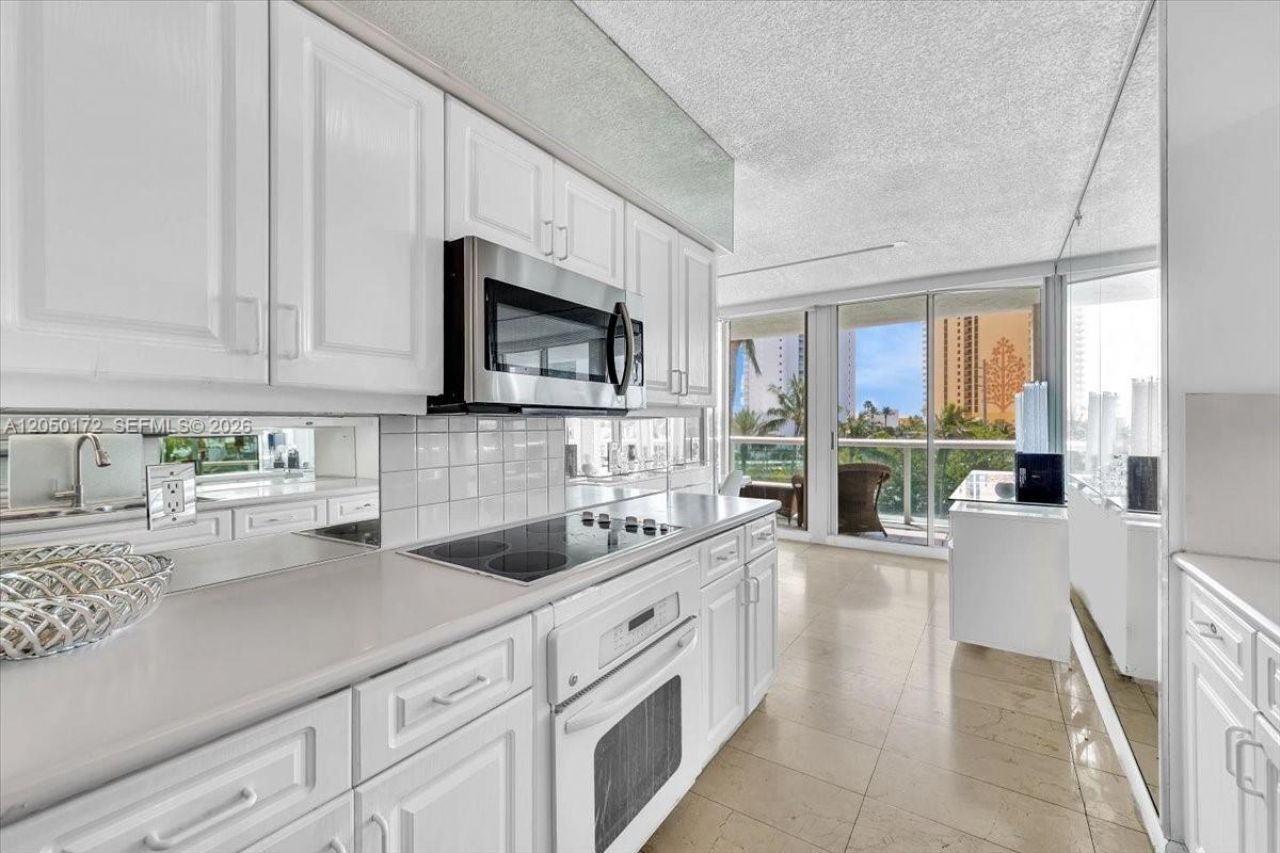 16400 Collins Ave, Unit 342, Sunny Isles Beach, FL 33160 Photo