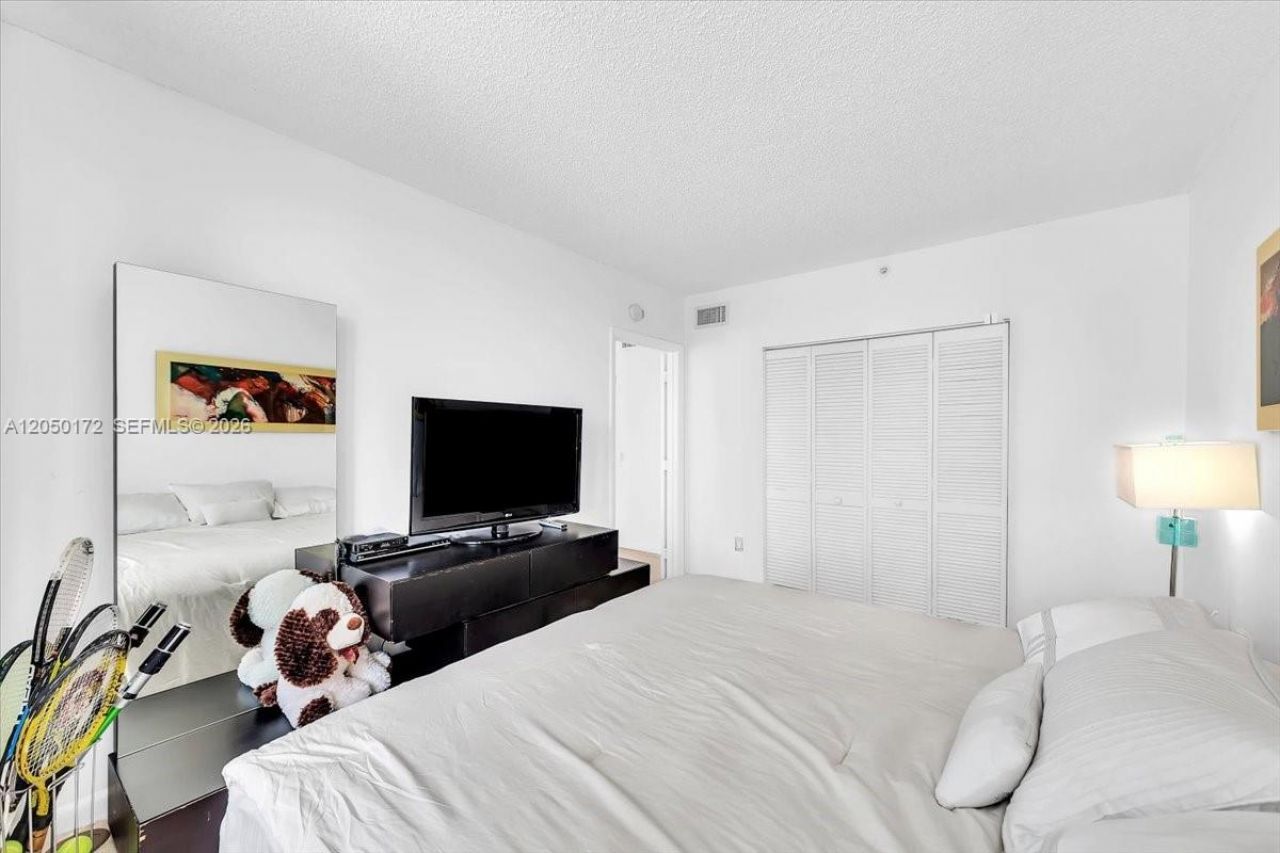 16400 Collins Ave, Unit 342, Sunny Isles Beach, FL 33160 Photo