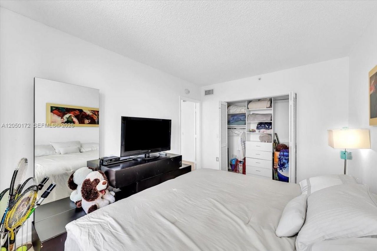 16400 Collins Ave, Unit 342, Sunny Isles Beach, FL 33160 Photo