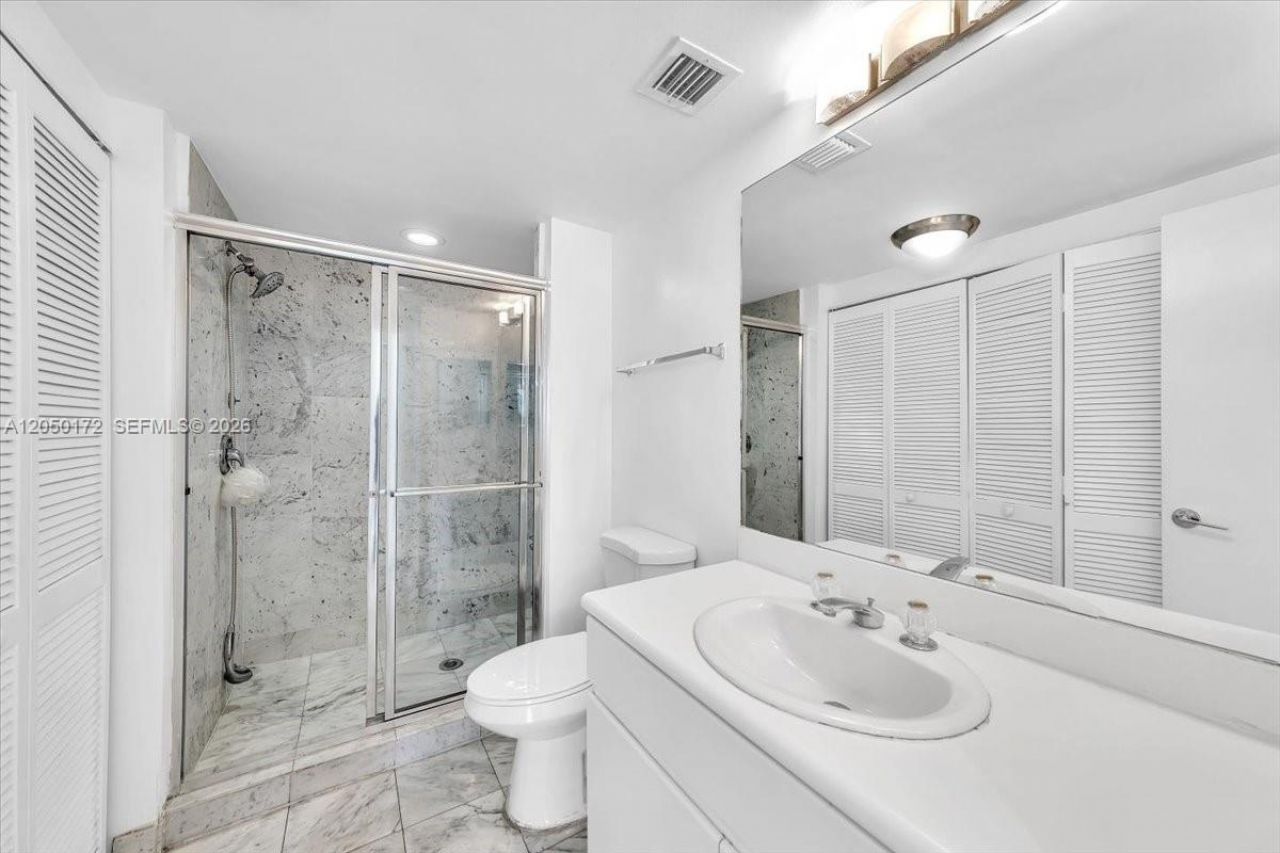 16400 Collins Ave, Unit 342, Sunny Isles Beach, FL 33160 Photo
