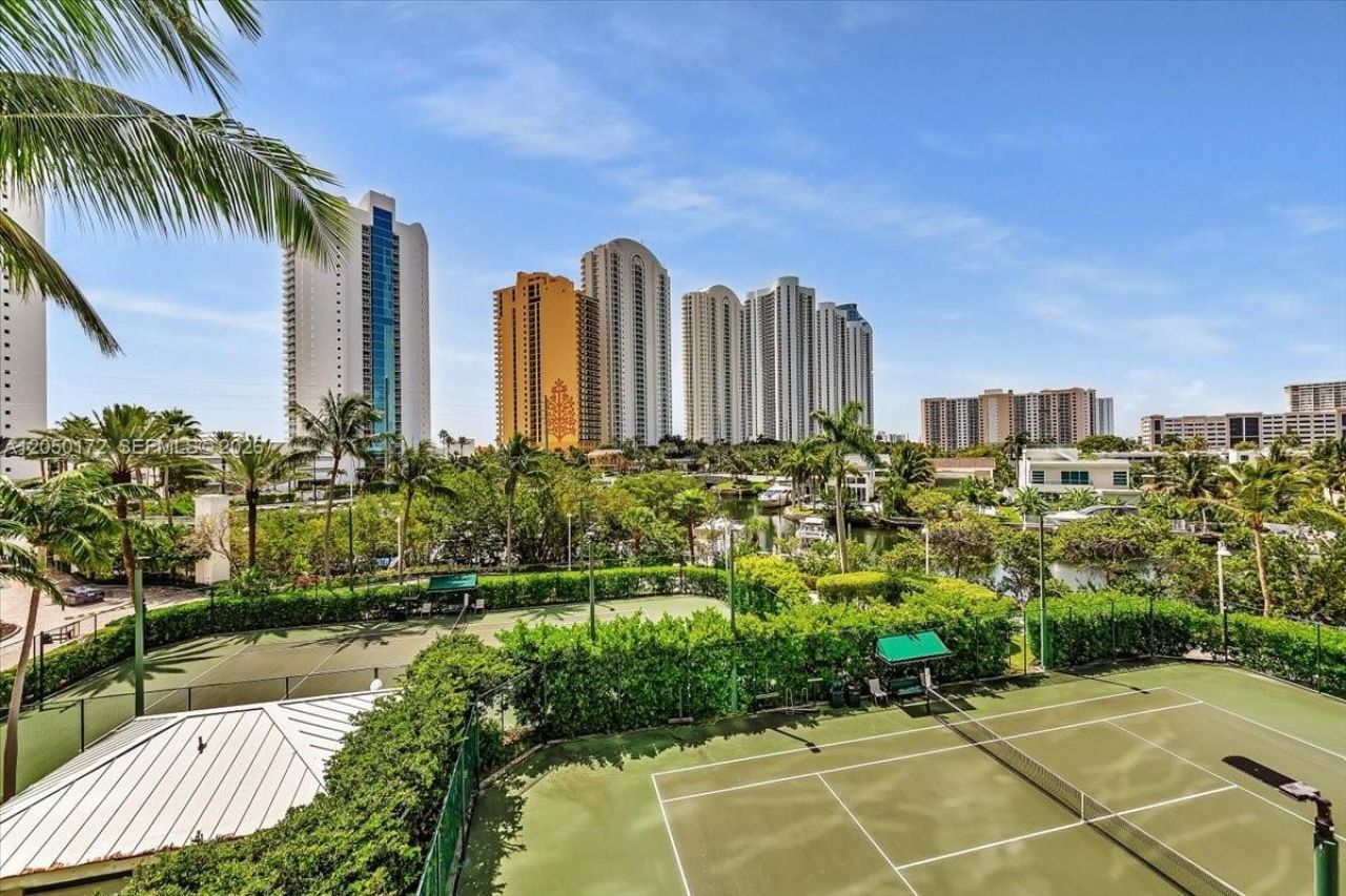 16400 Collins Ave, Unit 342, Sunny Isles Beach, FL 33160 Photo