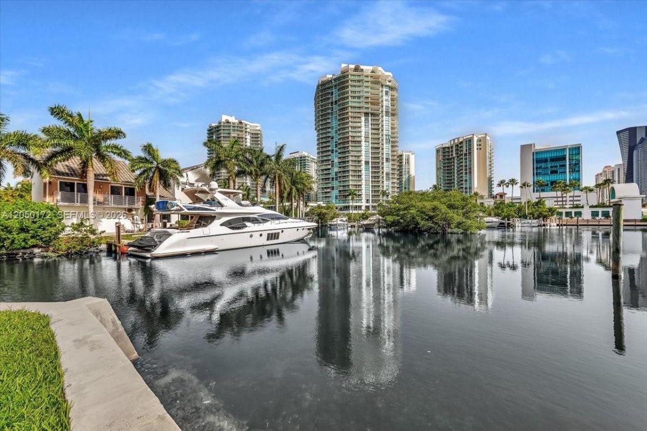 16400 Collins Ave, Unit 342, Sunny Isles Beach, FL 33160 Photo