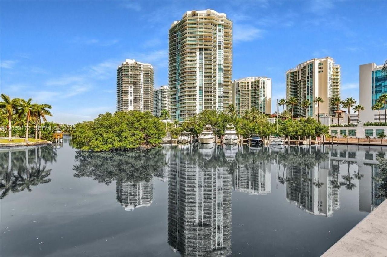 16400 Collins Ave, Unit 342, Sunny Isles Beach, FL 33160 Photo