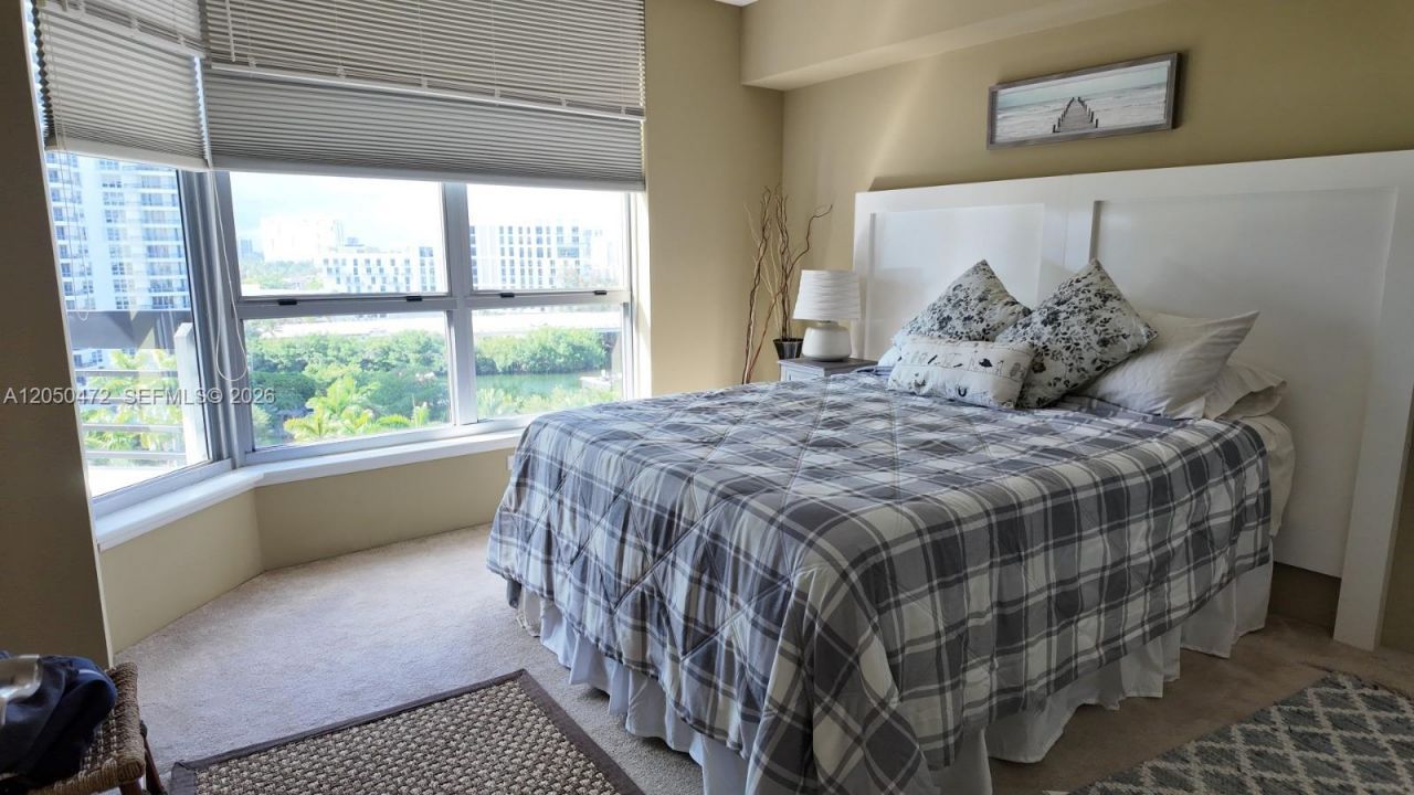 3600 Mystic Pointe Dr , Unit 1111, Aventura, FL 33180 Photo