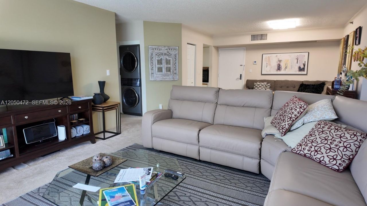 3600 Mystic Pointe Dr , Unit 1111, Aventura, FL 33180 Photo