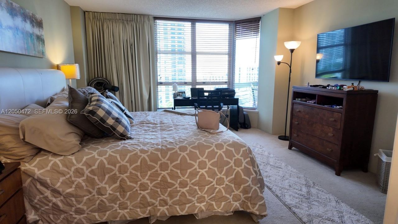 3600 Mystic Pointe Dr , Unit 1111, Aventura, FL 33180 Photo
