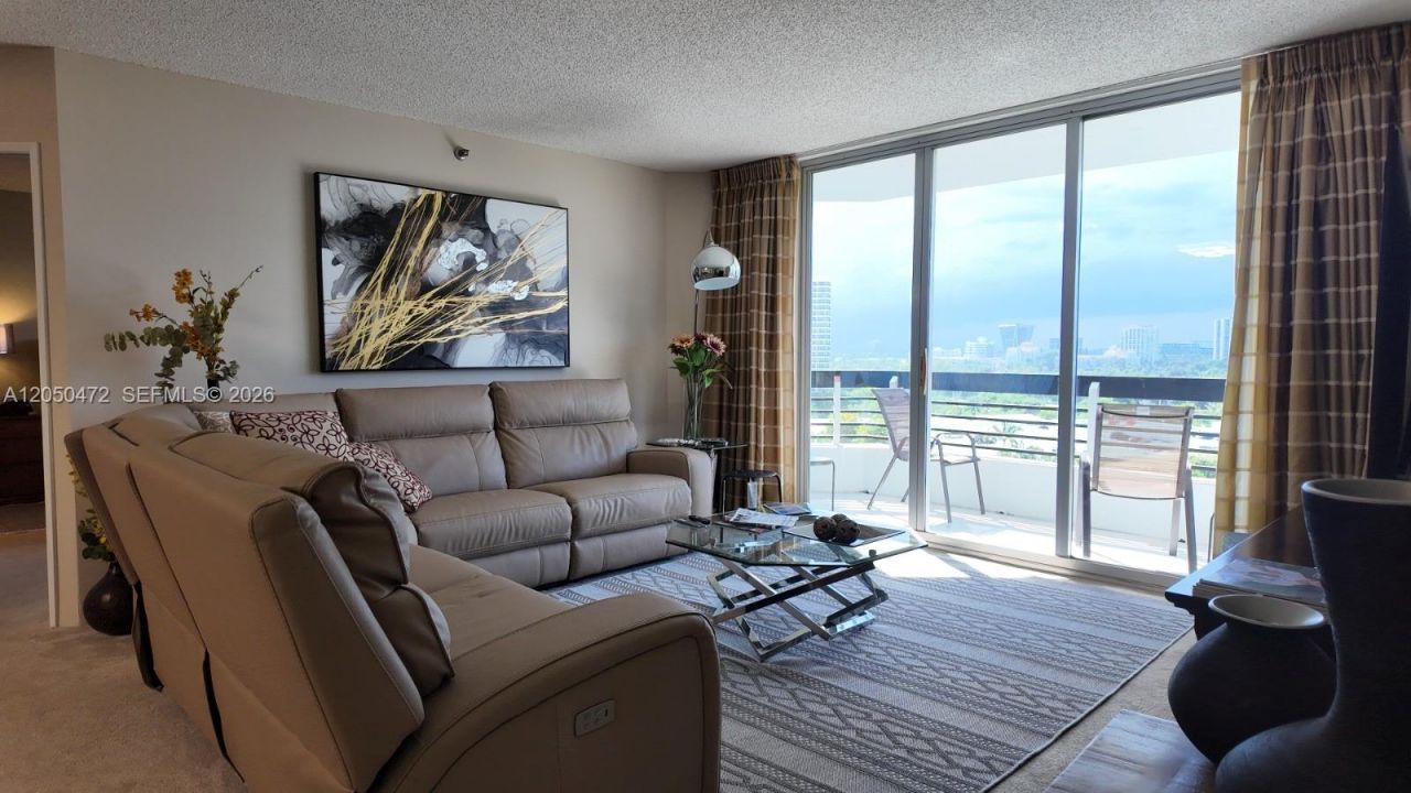 3600 Mystic Pointe Dr , Unit 1111, Aventura, FL 33180 Photo