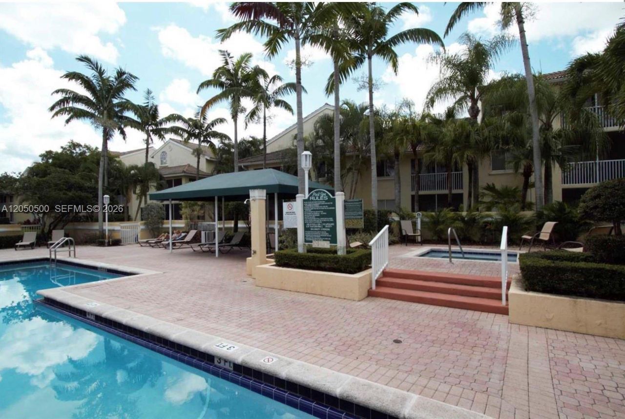 14208 Glenmoor Dr, Unit 14208, West Palm Beach, FL 33409 Photo