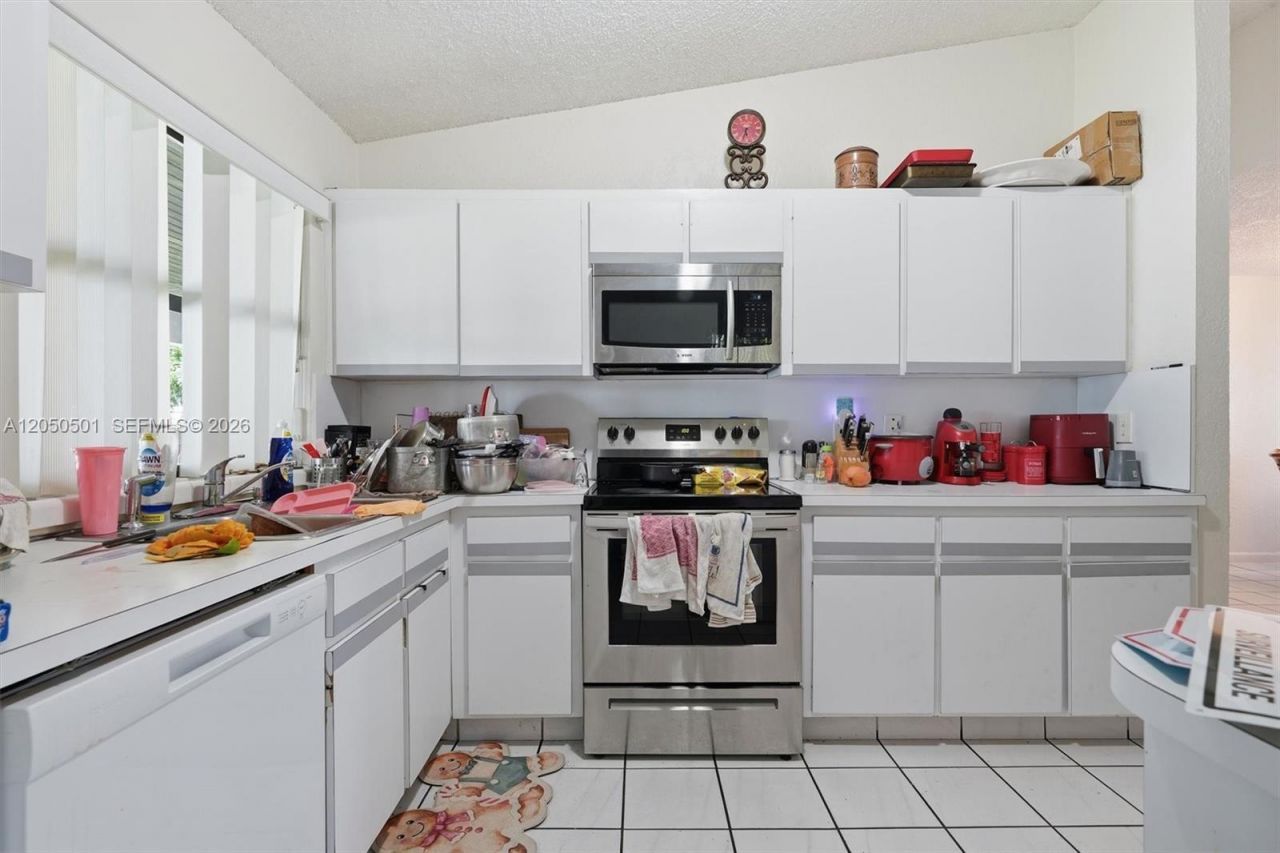 4531 SW 146th Ct, Miami, FL 33175 Photo