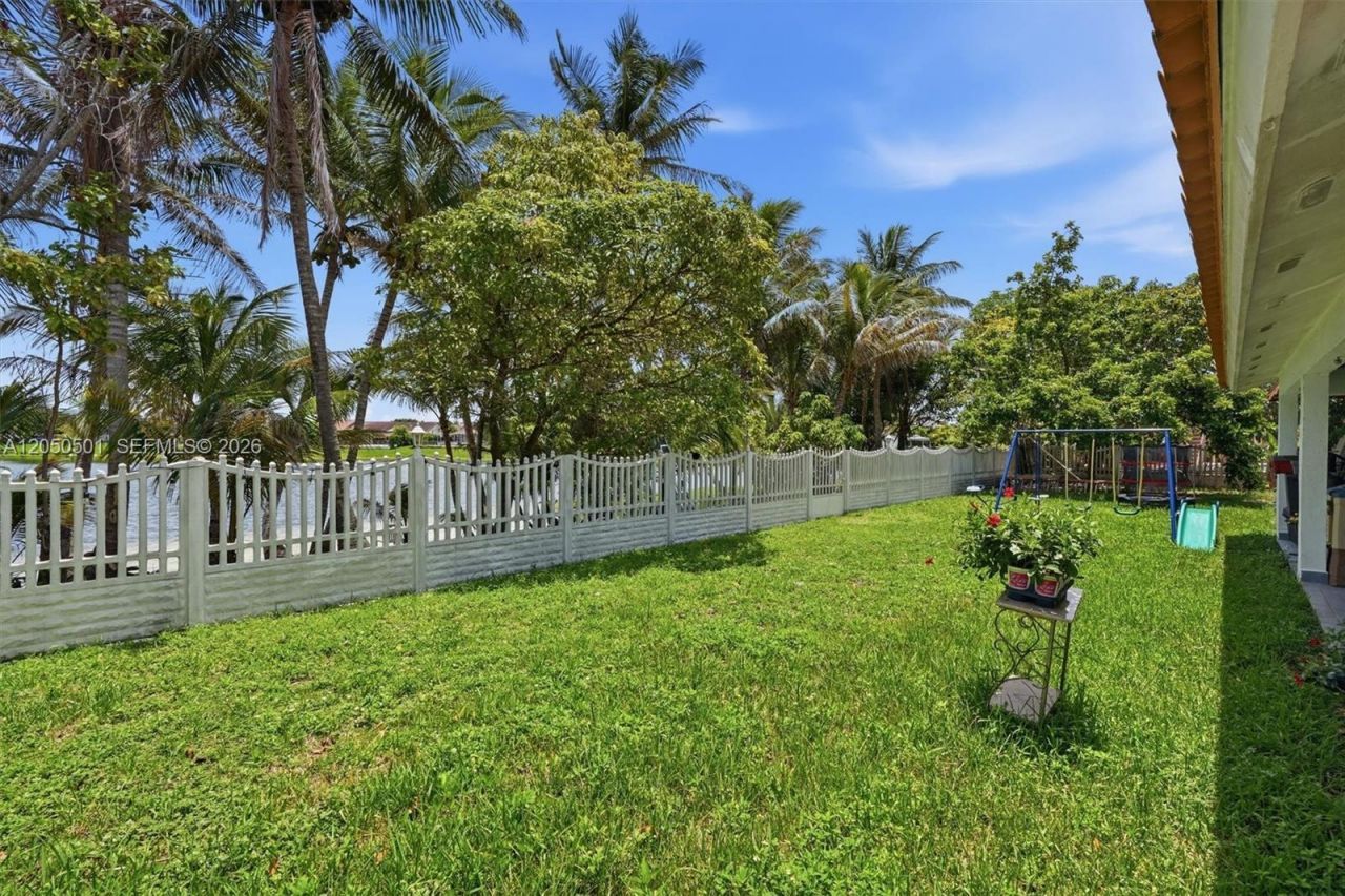 4531 SW 146th Ct, Miami, FL 33175 Photo