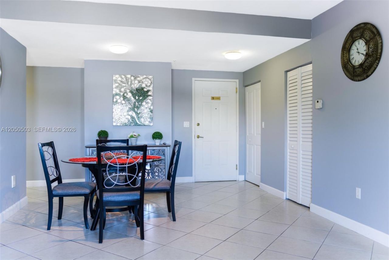 2280 SW 32nd Ave , Unit 213, Miami, FL 33145 Photo