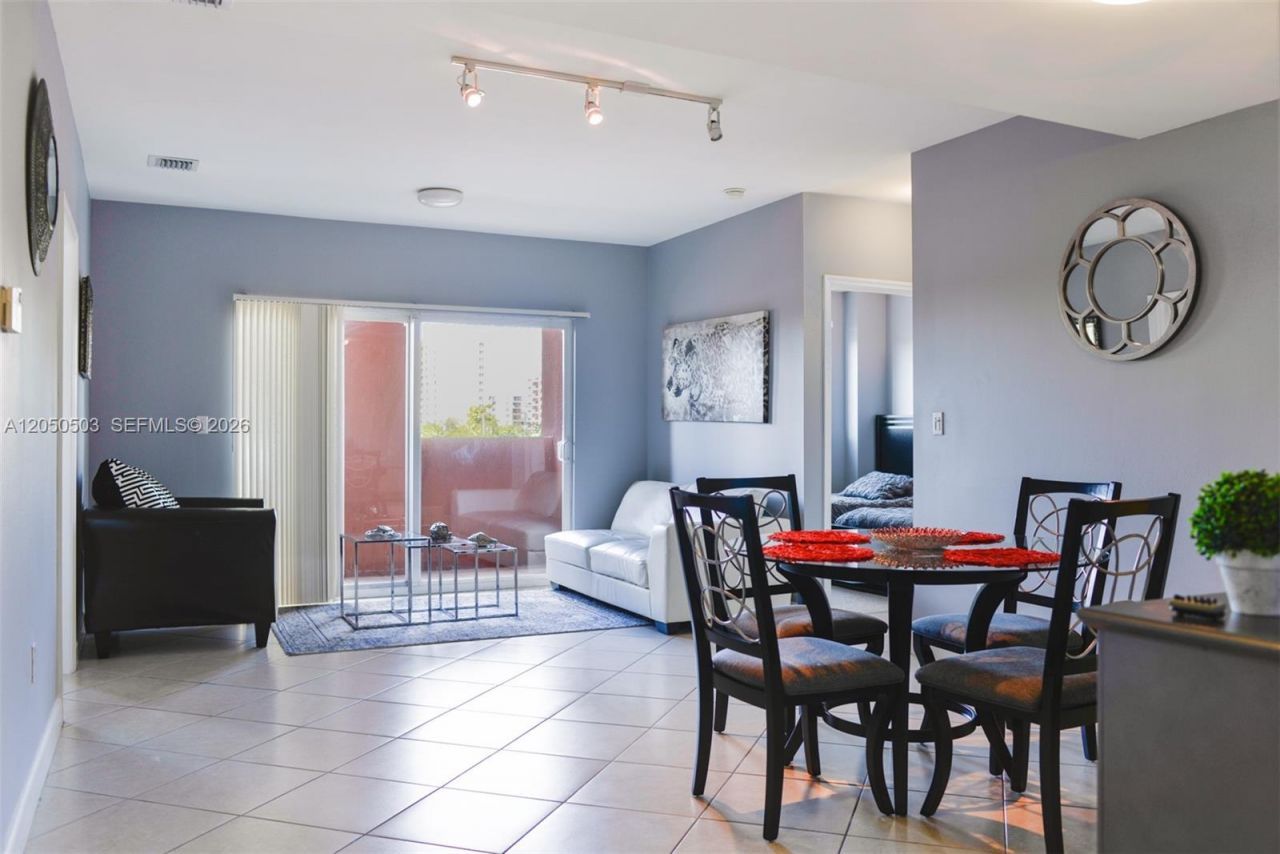 2280 SW 32nd Ave , Unit 213, Miami, FL 33145 Photo