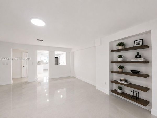 5190 E 1st Ave, Unit B, Hialeah, FL 33013