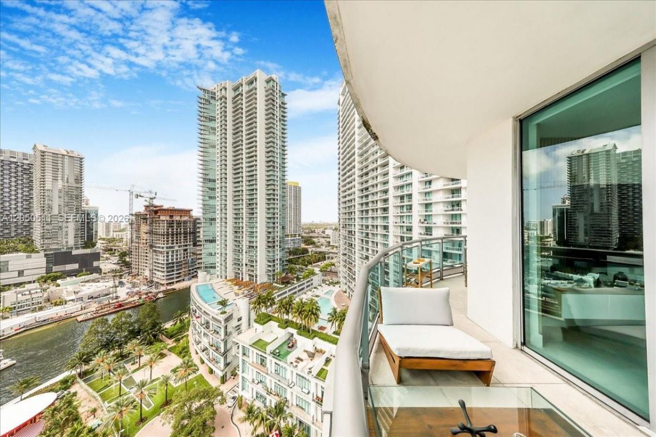 350 S Miami Ave , Unit 2314, Miami, FL 33130 Photo