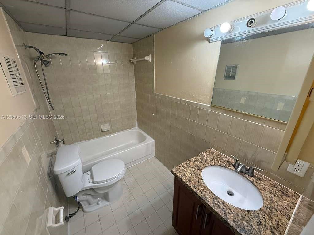 5 Olive Dr , Unit 12, Hialeah, FL 33010 Photo