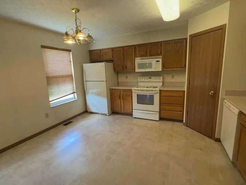 2545 Bellaston Court , Grove City, OH 43123 Photo 3