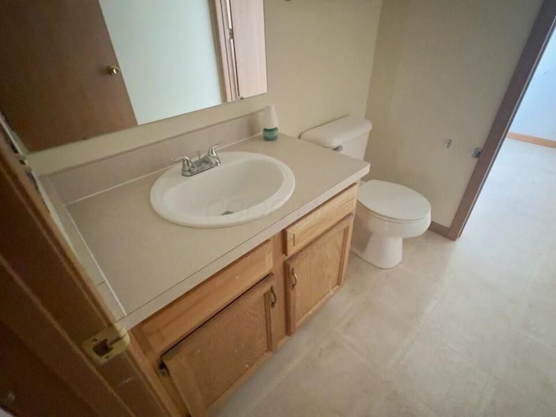 2545 Bellaston Court , Grove City, OH 43123 Photo 4
