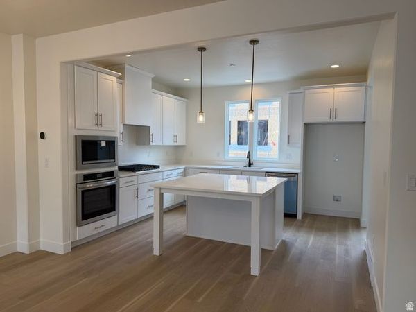 5308 W CENTER FIELD DR S, Unit 136, South Jordan, UT 84009