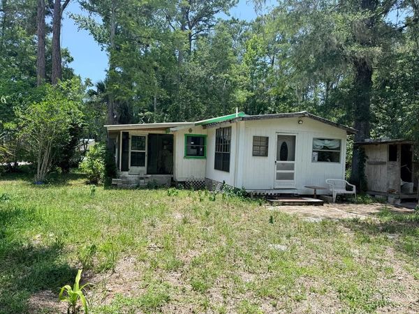 15411 NW 42nd Ln, Chiefland, FL 32626
