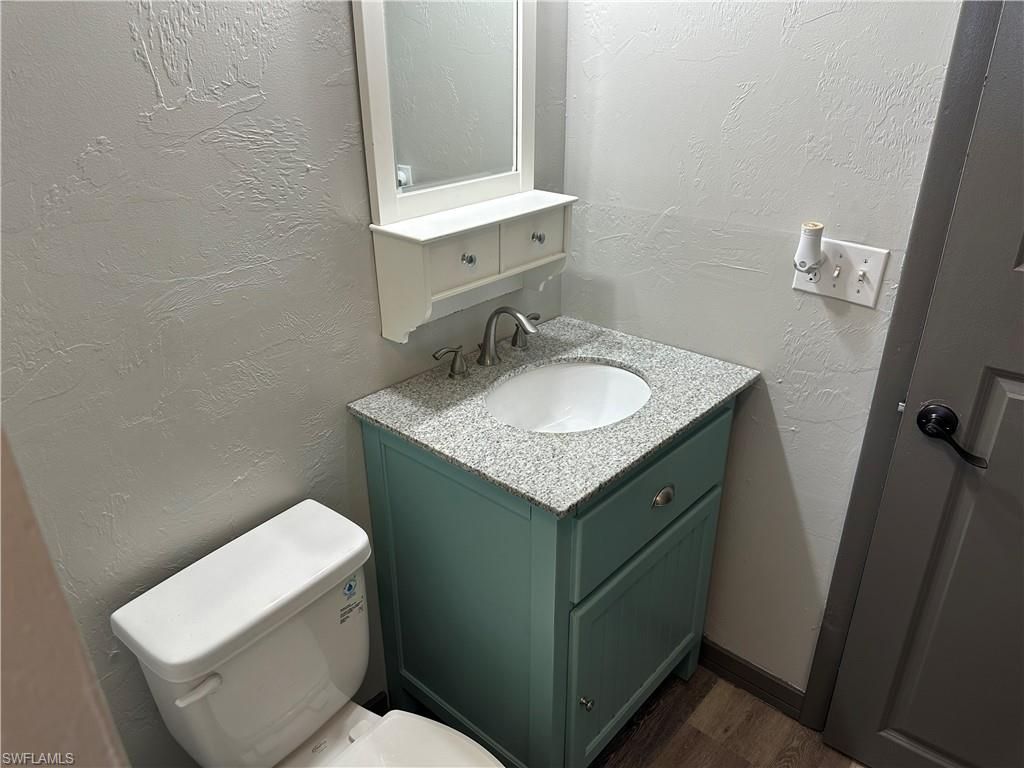 2124 NE 7th Pl , Cape Coral, FL 33909 Photo