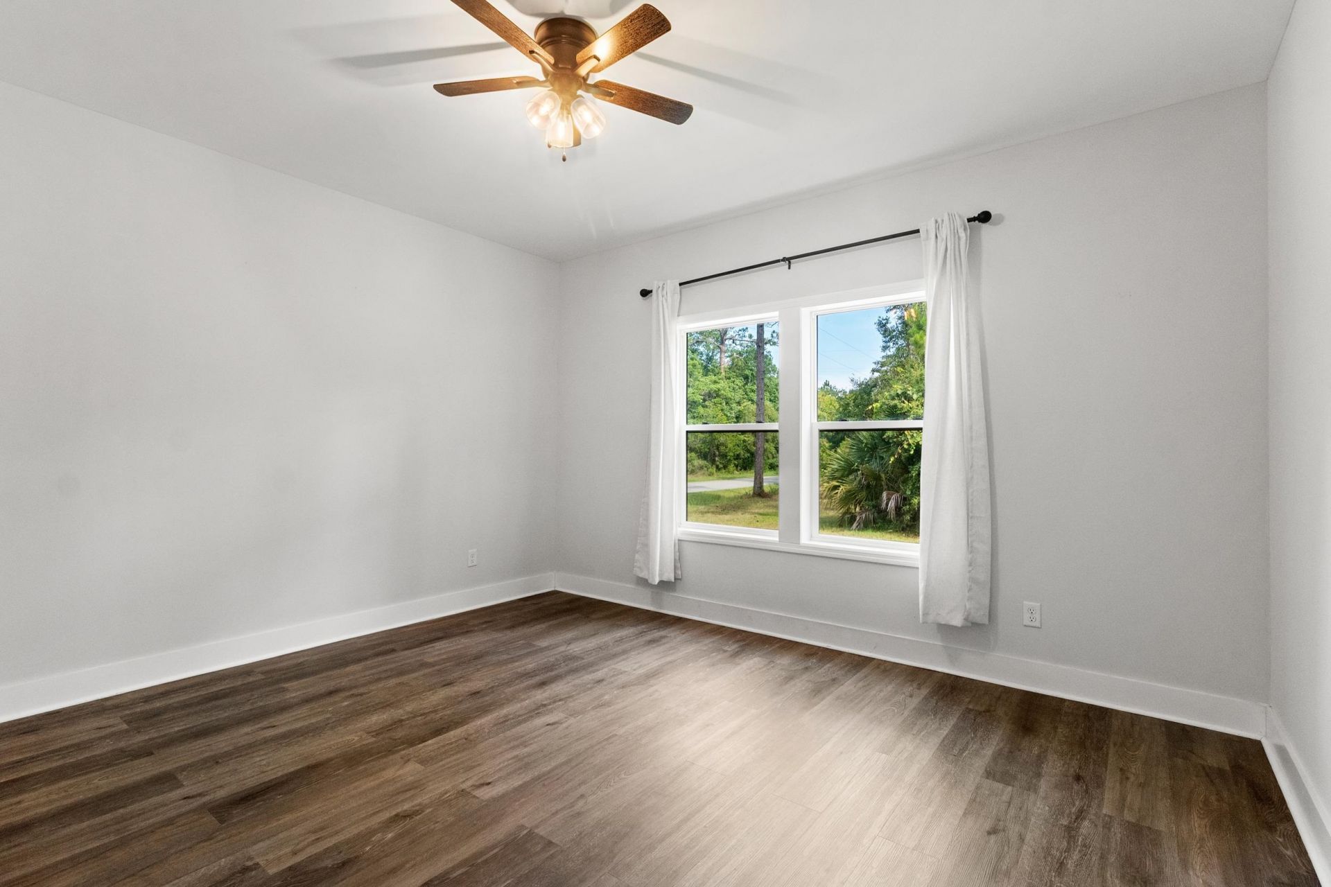 211 Franklin Street, Carrabelle, FL 32322 Photo