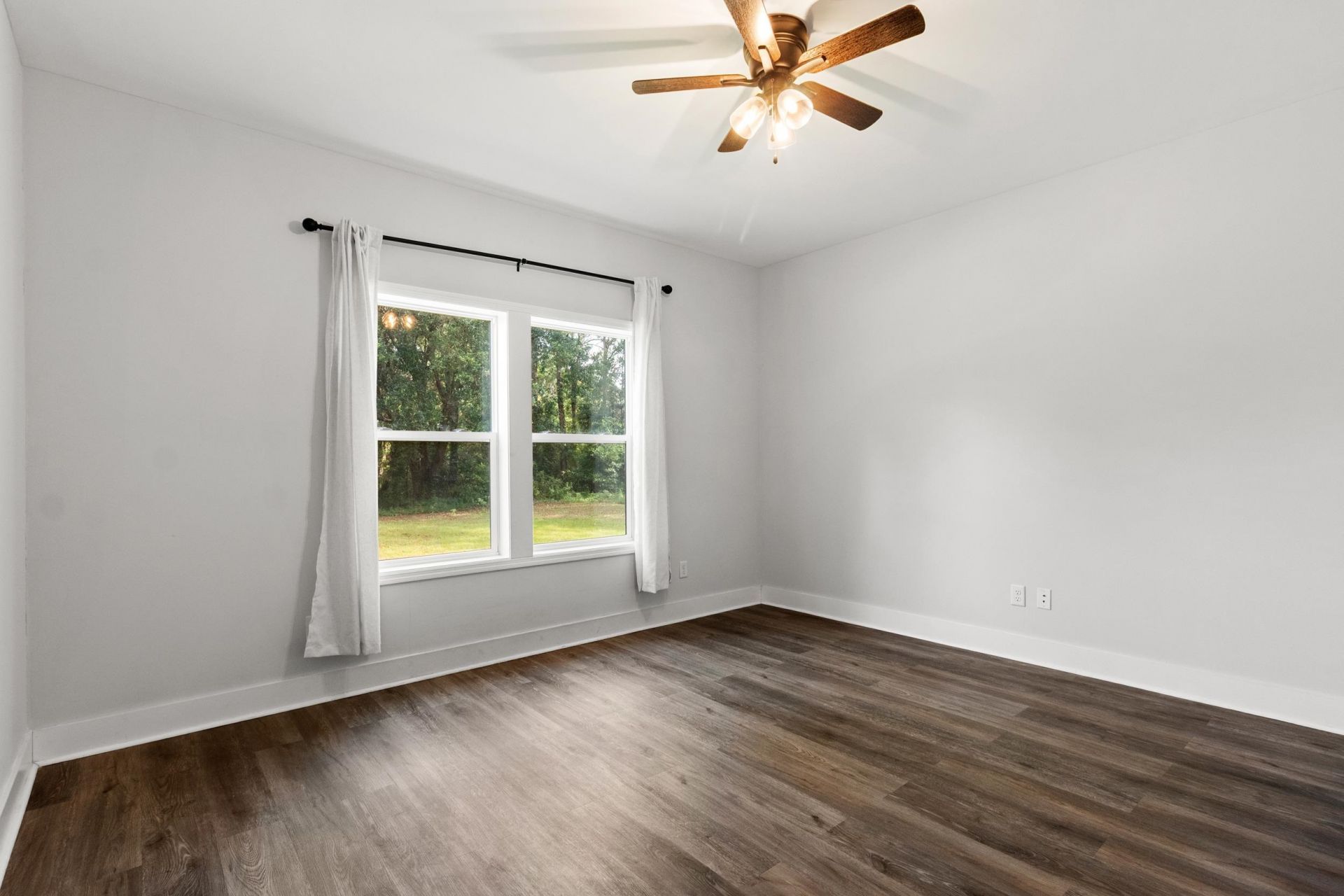 211 Franklin Street, Carrabelle, FL 32322 Photo