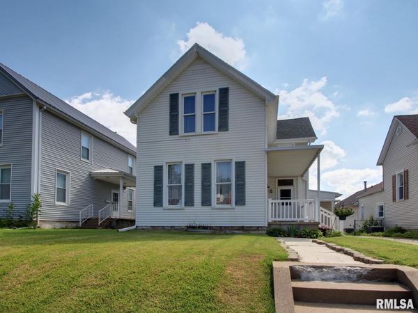 621 S 17TH Street, Quincy, IL 62301