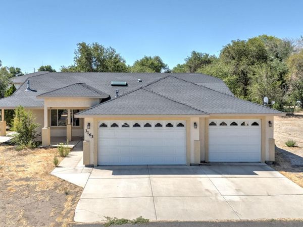 3163 Hannah Calder Court, Fernley, NV 89408