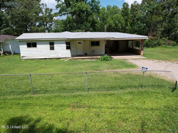 51 Business 7, Abbeville, MS 38601