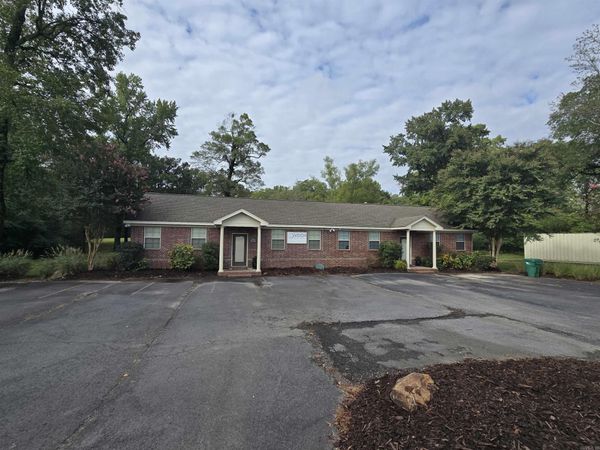18425 Kanis Road, Little Rock, AR 72223