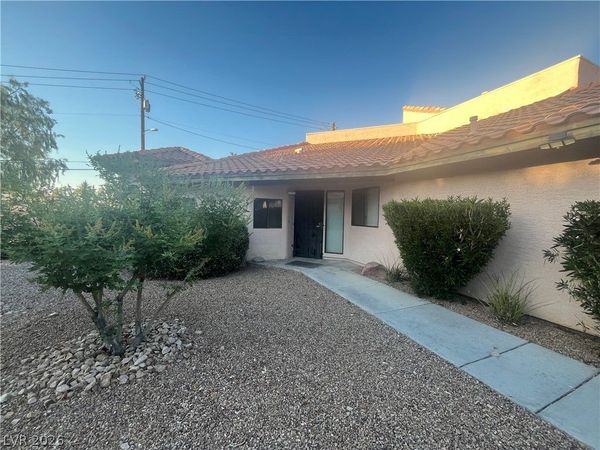 3611 Laguna Del Sol Drive, Las Vegas, NV 89121