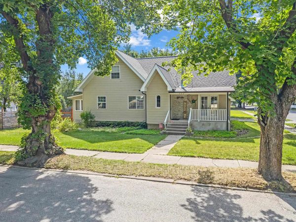 107 N Stevens St, Chewelah, WA 99109