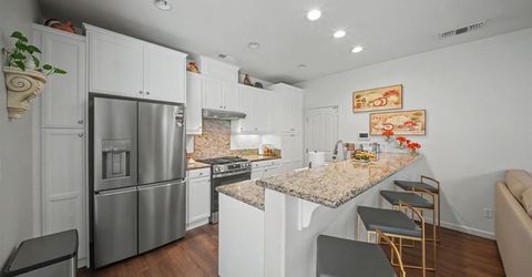 216 W Santa Cruz Way, Mountain House, CA 95391 Photo
