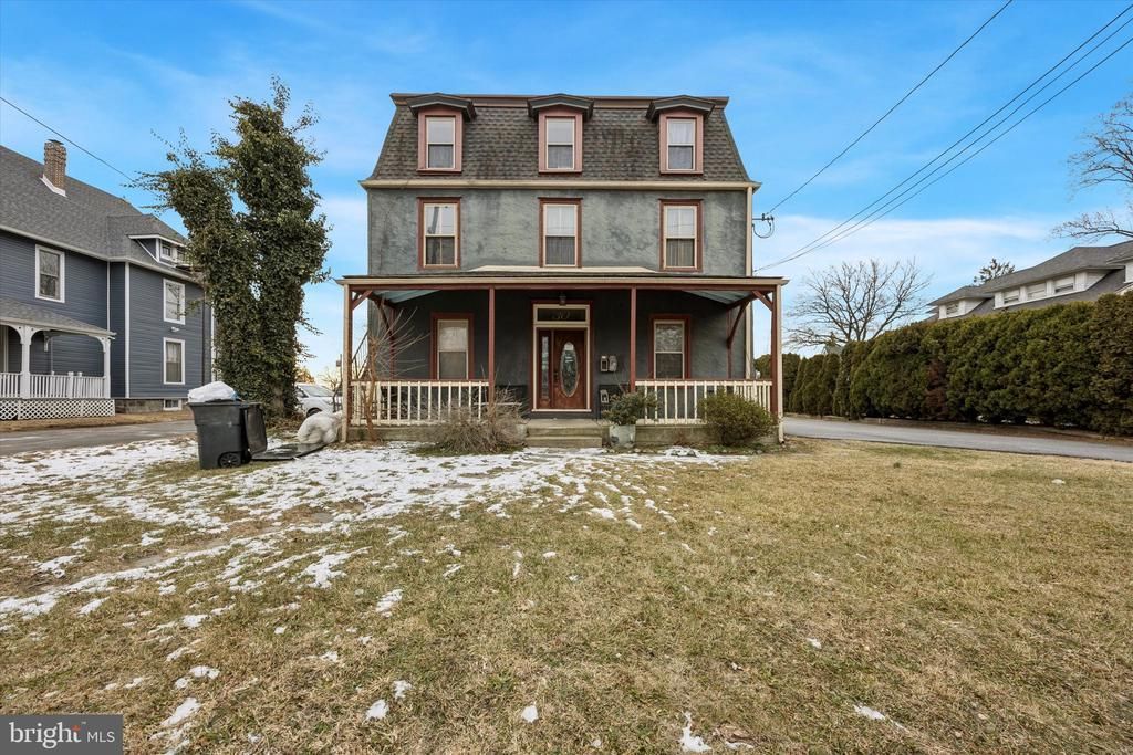 30 W CHESTER PIKE, RIDLEY PARK, PA 19078
