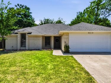 2612 Carten Street , Fort Worth, TX 76112