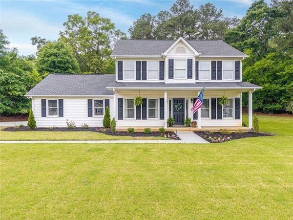 226 Charles Drive NE, Calhoun, GA 30701