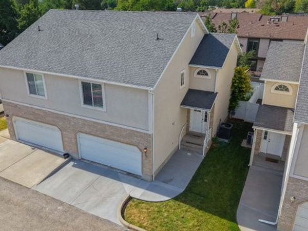 620 N FAIRFIELD RD E, Unit 10, Layton, UT 84041