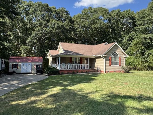 312 Lecroy Lane, Hartwell, GA 30643