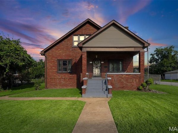737 Vogel Place , East St Louis, IL 62205