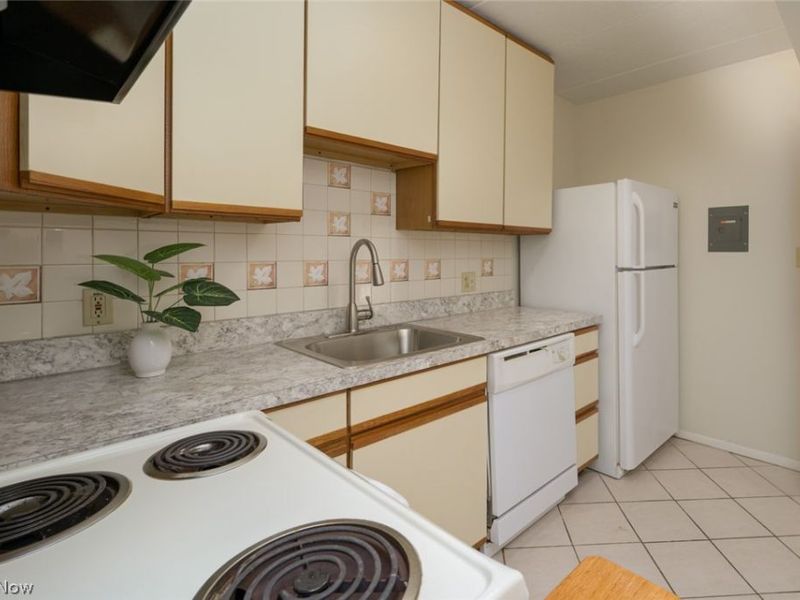 996 S Lincoln Street, Kent, OH 44240 Photo 11