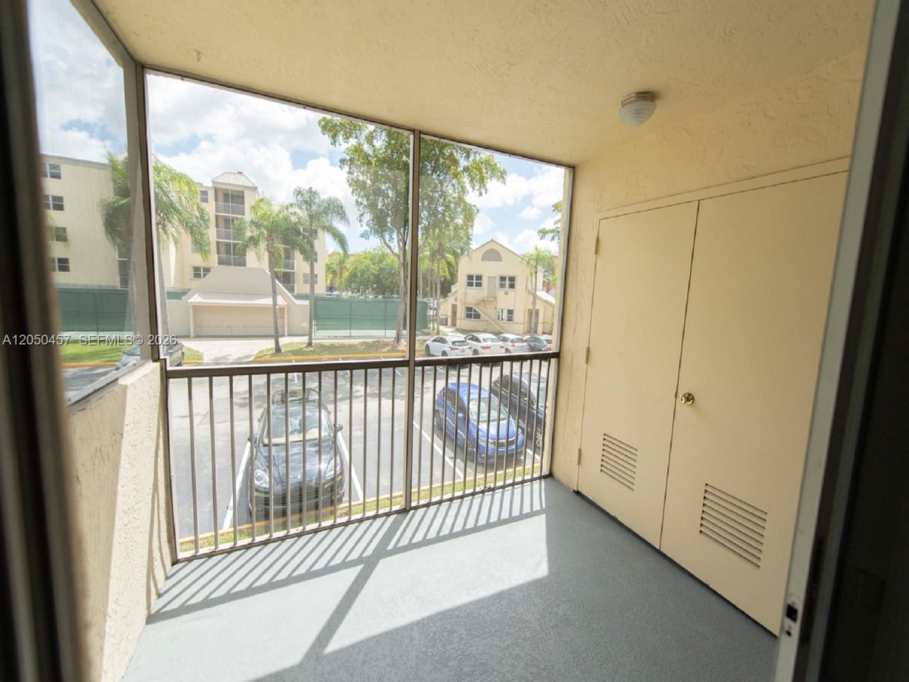 8373 Lake Dr , Unit 201, Doral, FL 33166 Photo