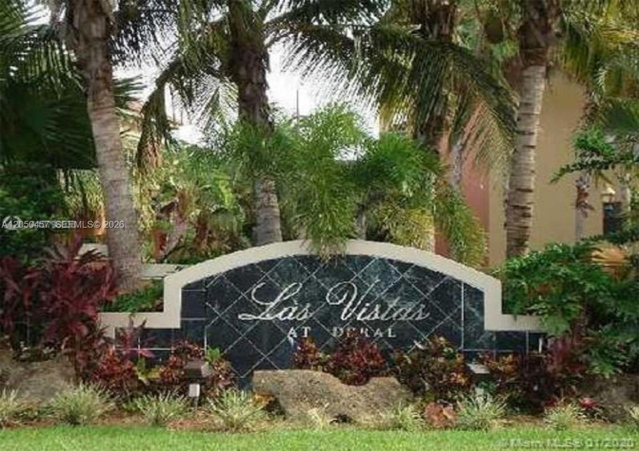 8373 Lake Dr , Unit 201, Doral, FL 33166 Photo
